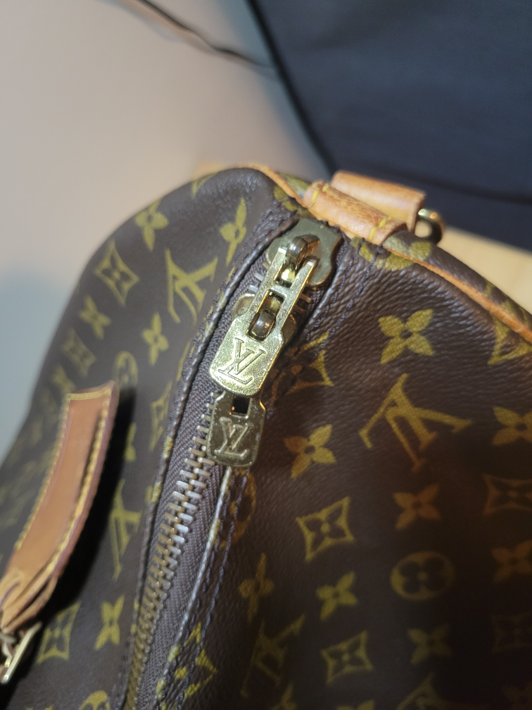LV Authentic Keepall Size 55 - Preloved image indicator(8)