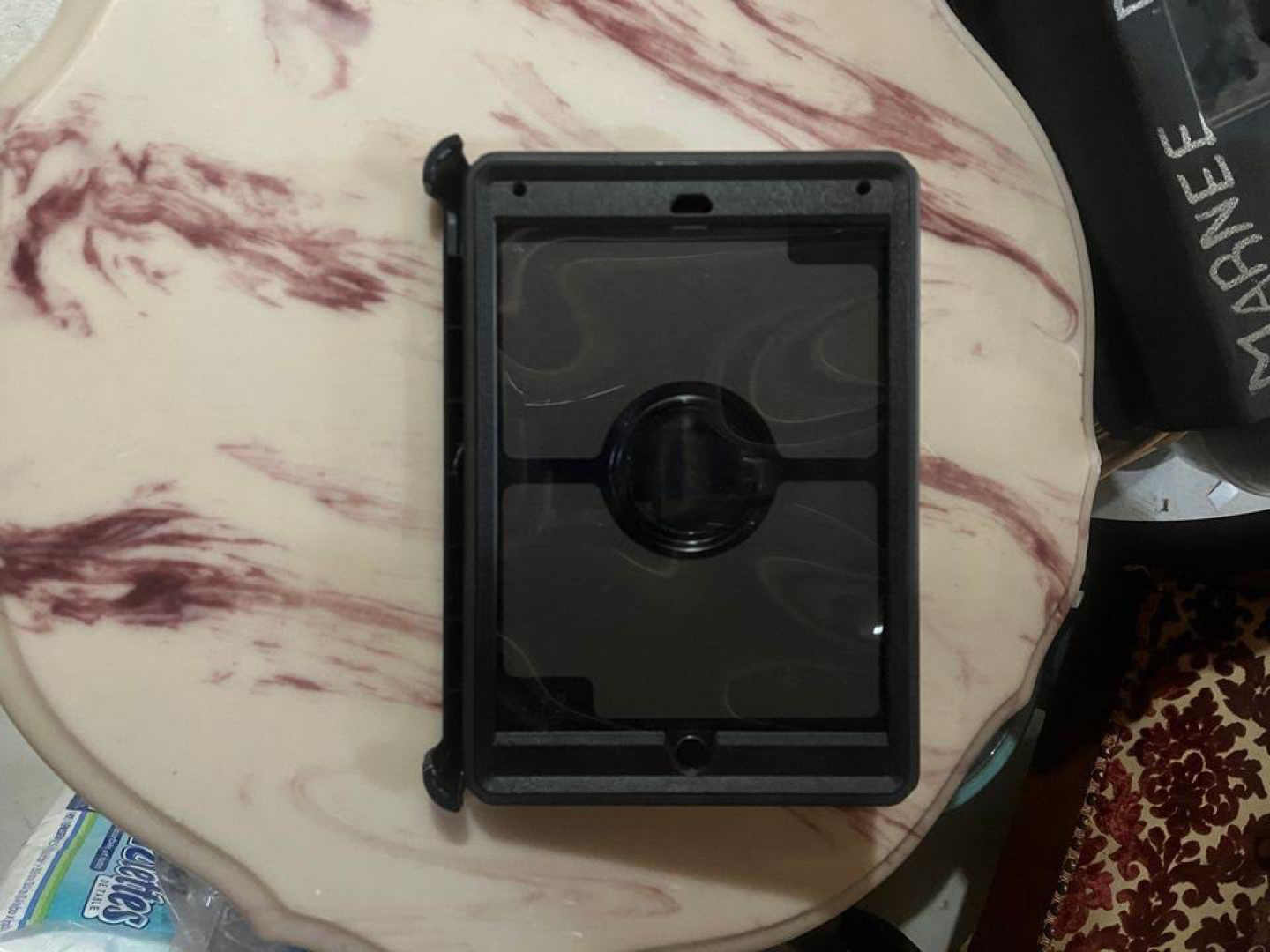 Otterbox iPad hard case image indicator(2)