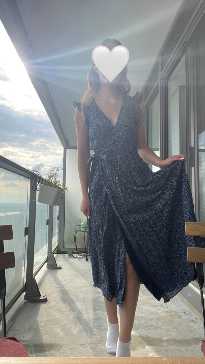 Flowy maxi wrap dress Size S/36 thumbnail