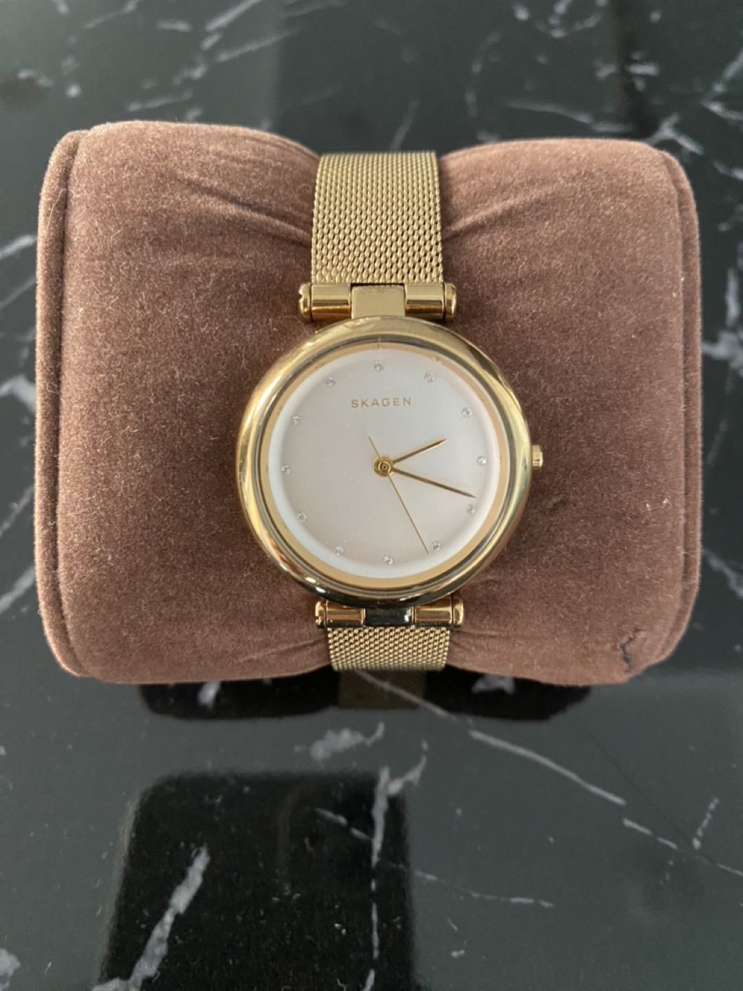 Skagen gold watch thumbnail