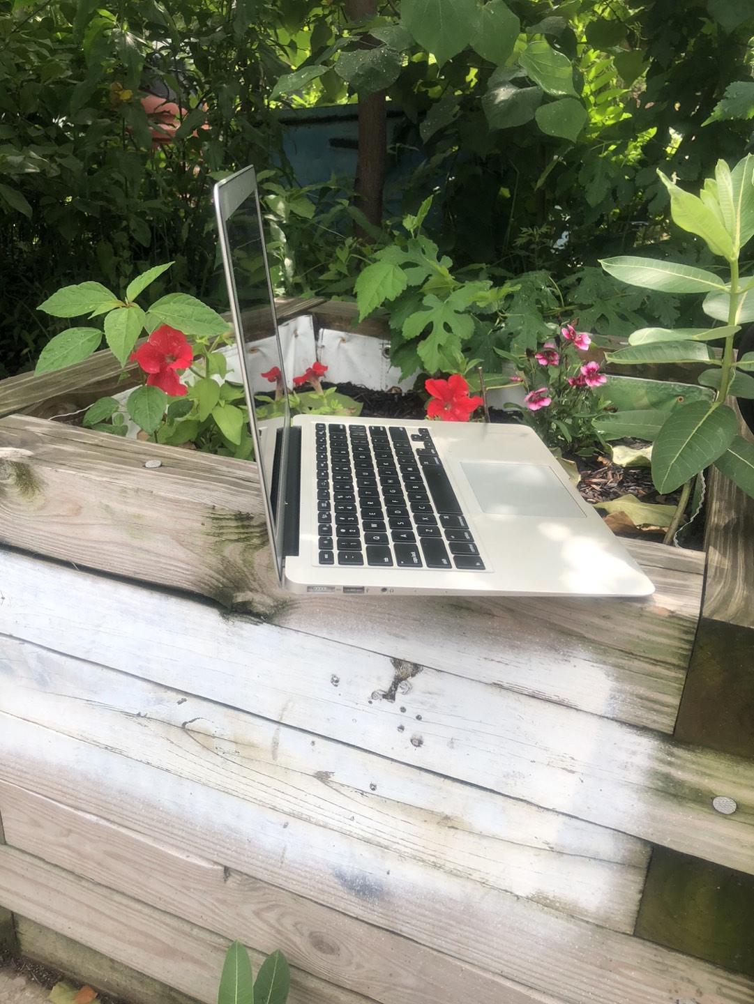 MAC BOOK AIR 2015 13 inch - photo 2