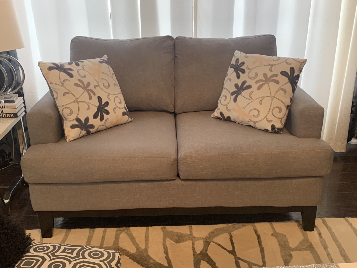 Sofa and matching love seat for sale. image indicator(8)