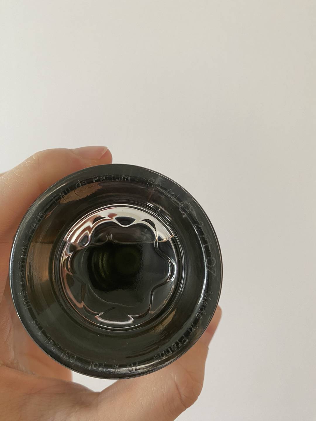 MontBlanc Cologne: Explorer image indicator(2)