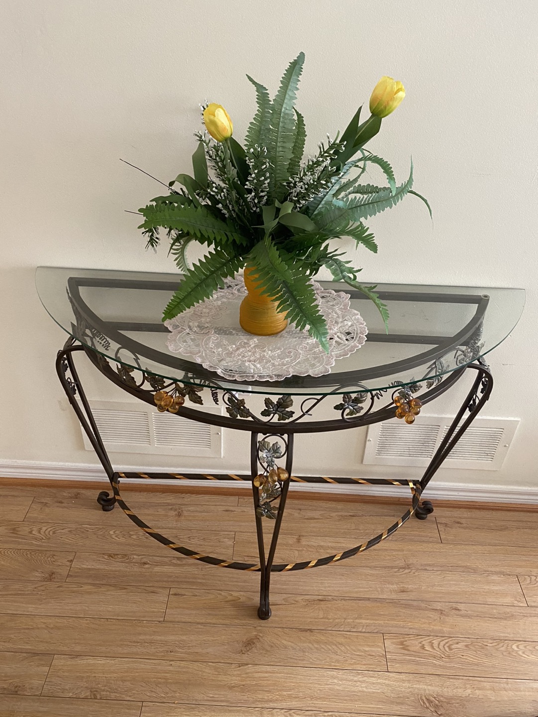 Inside entrance door table