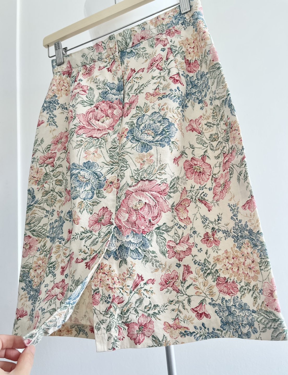 Vintage- Judy Knapp- Floral Pencil Skirt - photo 3