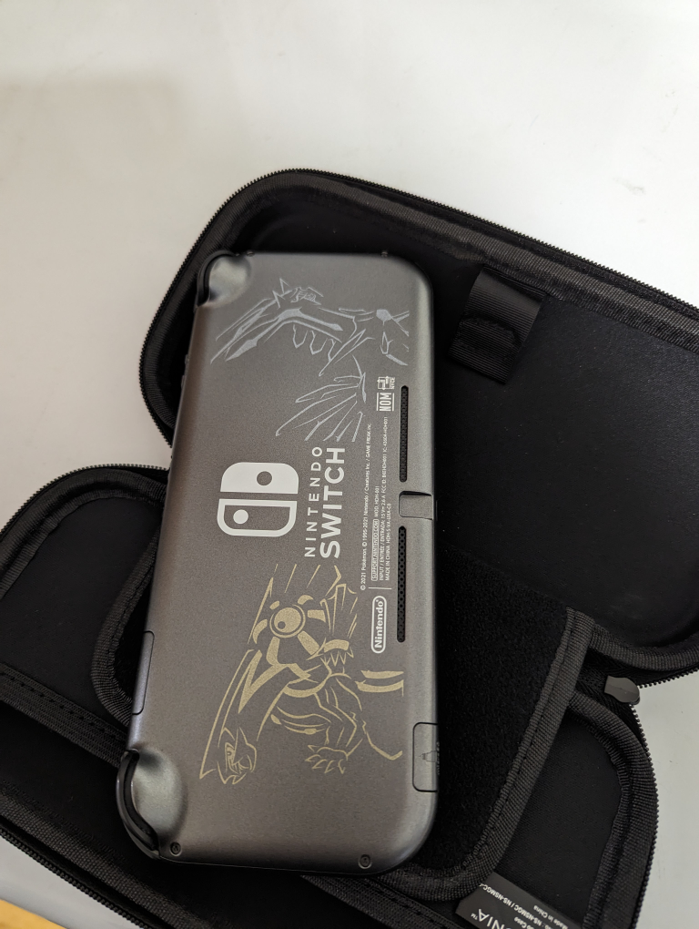 Nintendo Switch Lite Pokemon Edition - photo 2