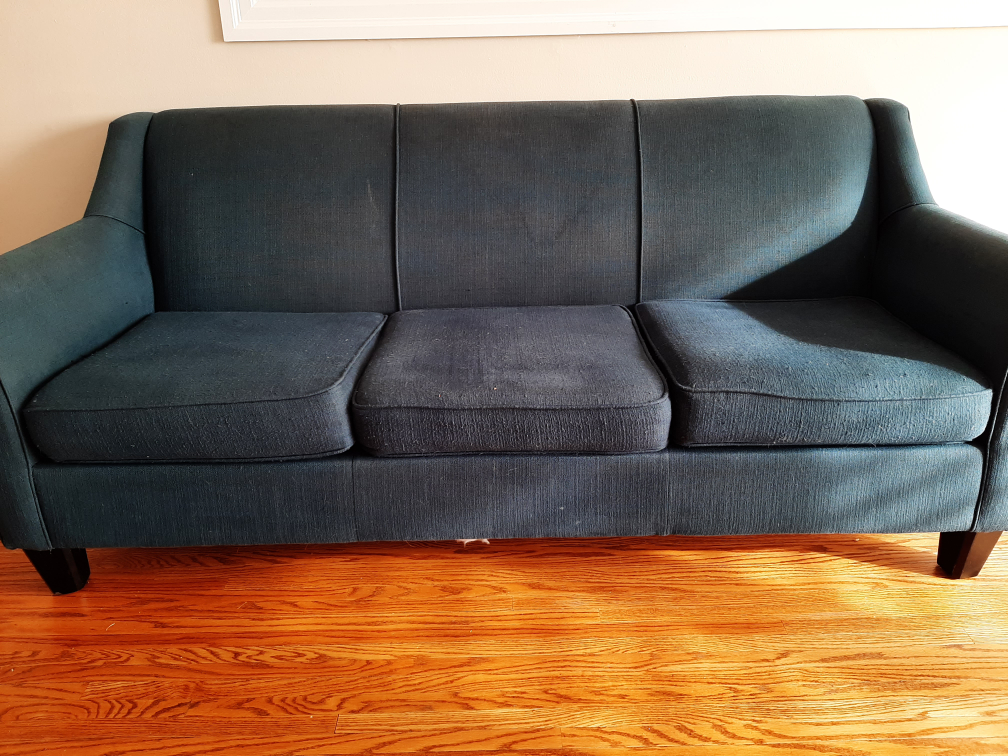Couch/ Sofa - photo 2