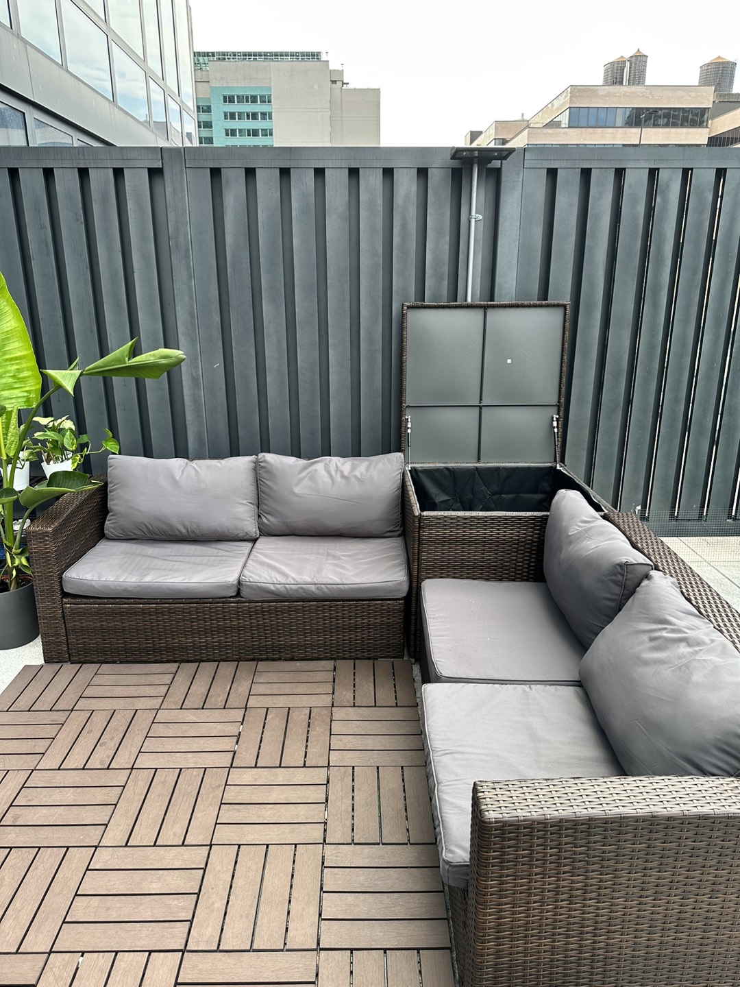 Patio set image indicator(3)