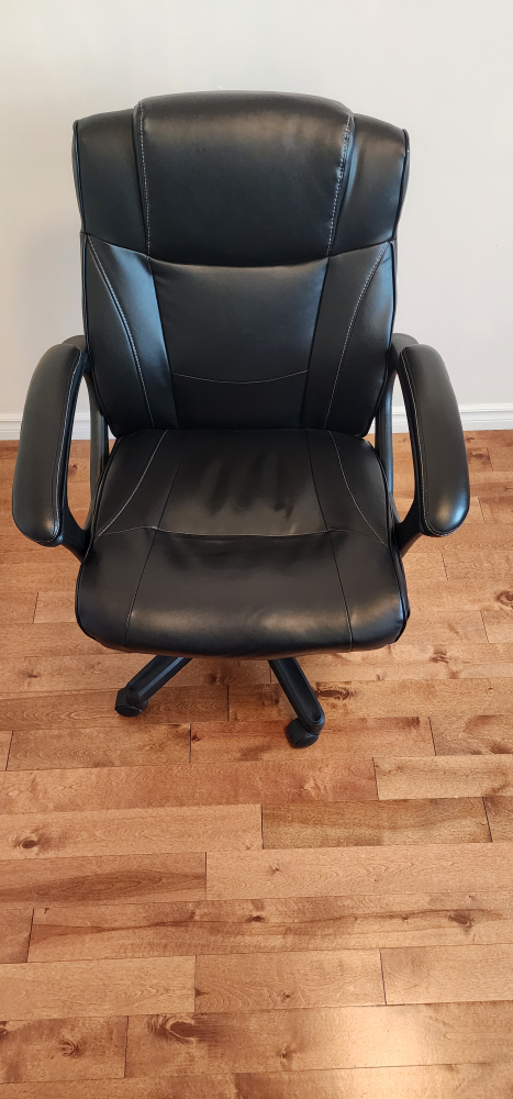 Staples - Leather Office Chair 
