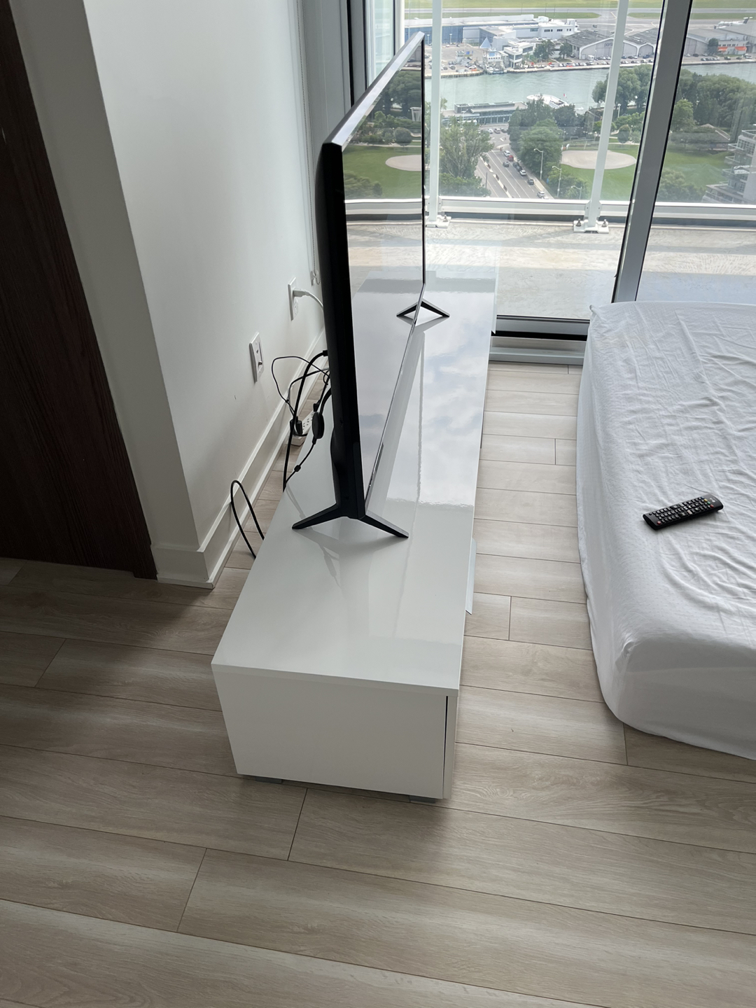 TV Stand - photo 3