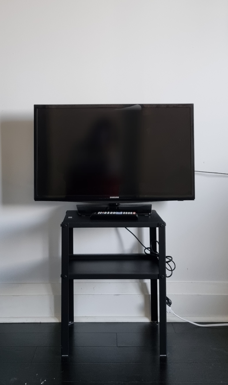 28 TV, TV bench