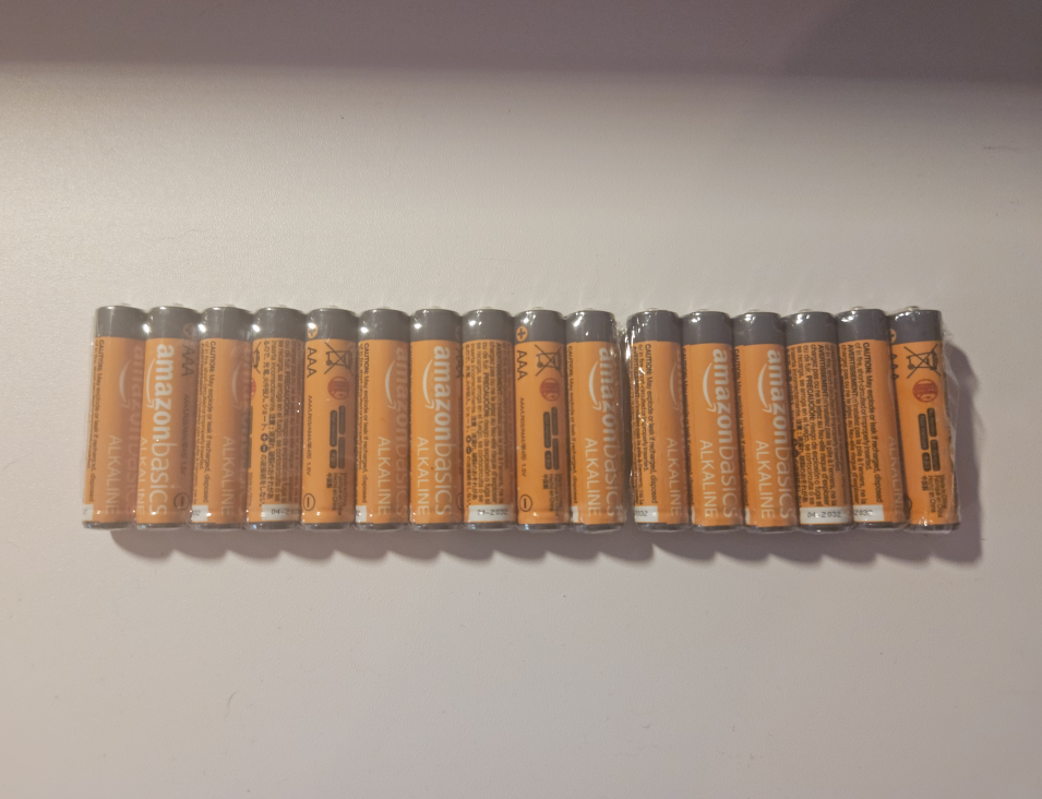 16 x AAA batteries (new) thumbnail