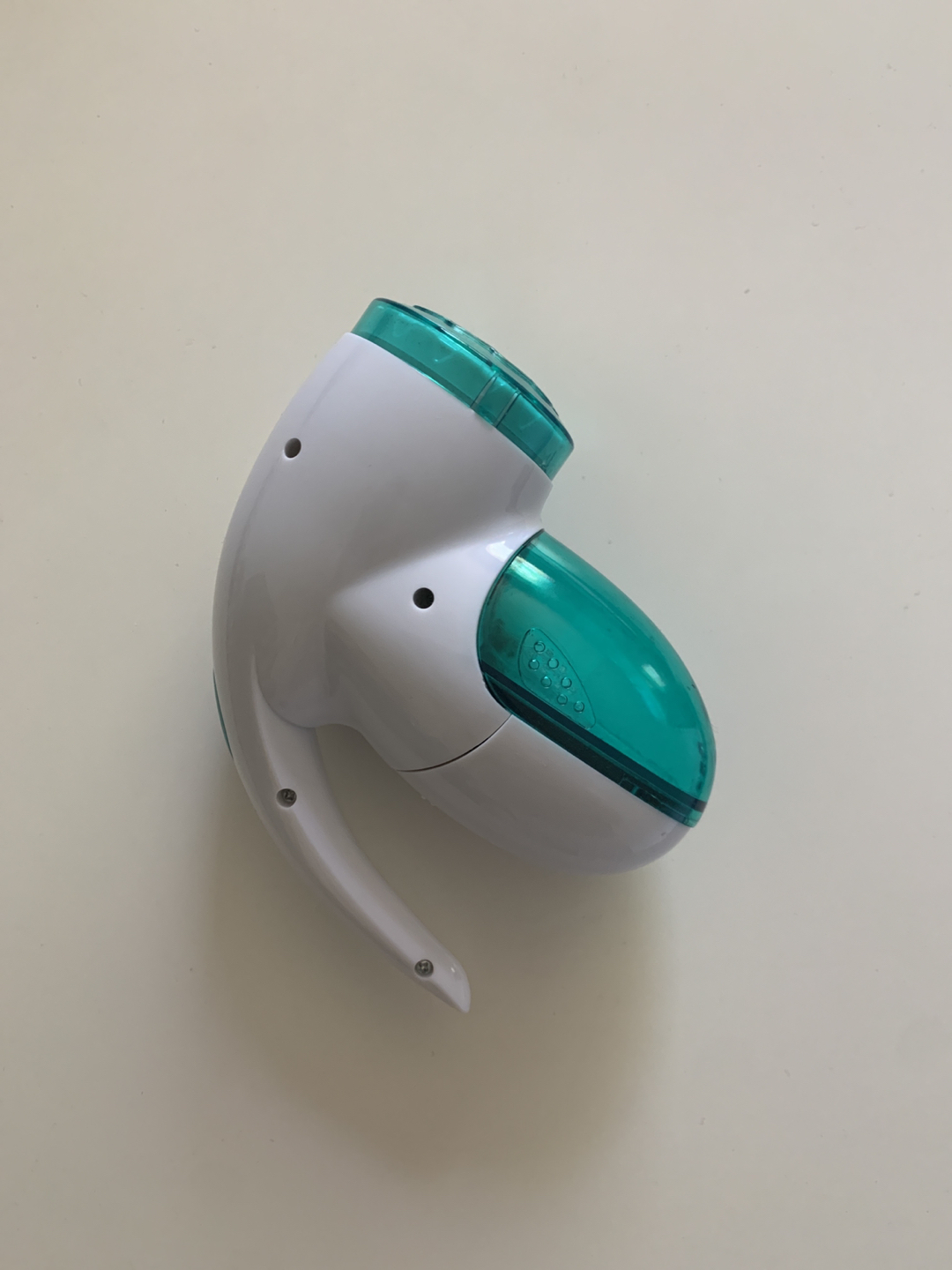 Pile remover, fabric shaver thumbnail