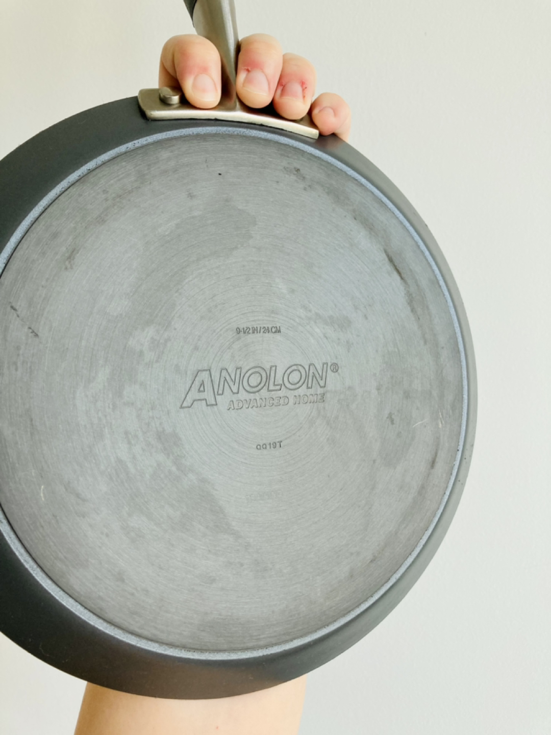 Anolon 9.5 inch crepe pan image indicator(2)