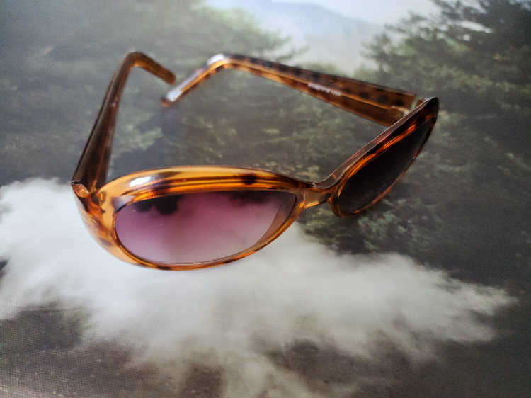women sunglasses