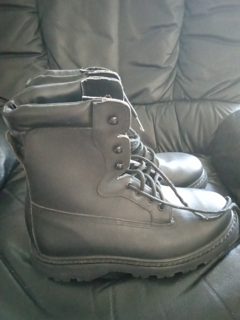 leather boots image indicator(2)