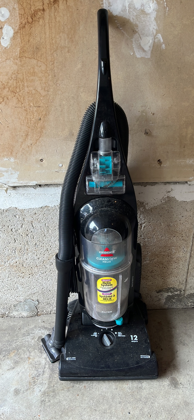 Bissell Helix Vacuum thumbnail