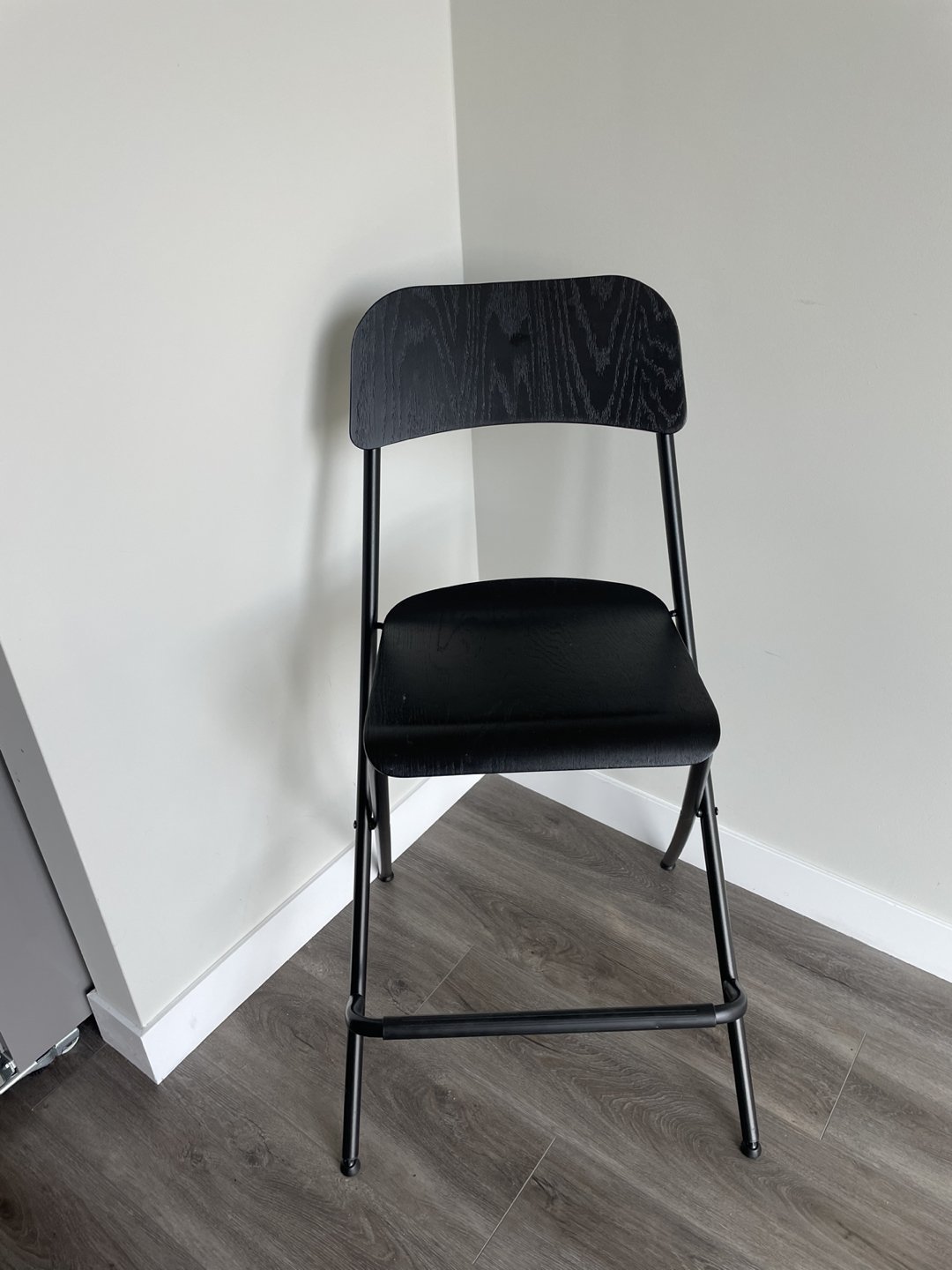 3 high base chair
