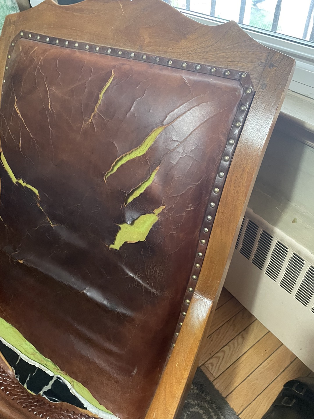 Oak chair. Who is willing to bring back the beauty of it.