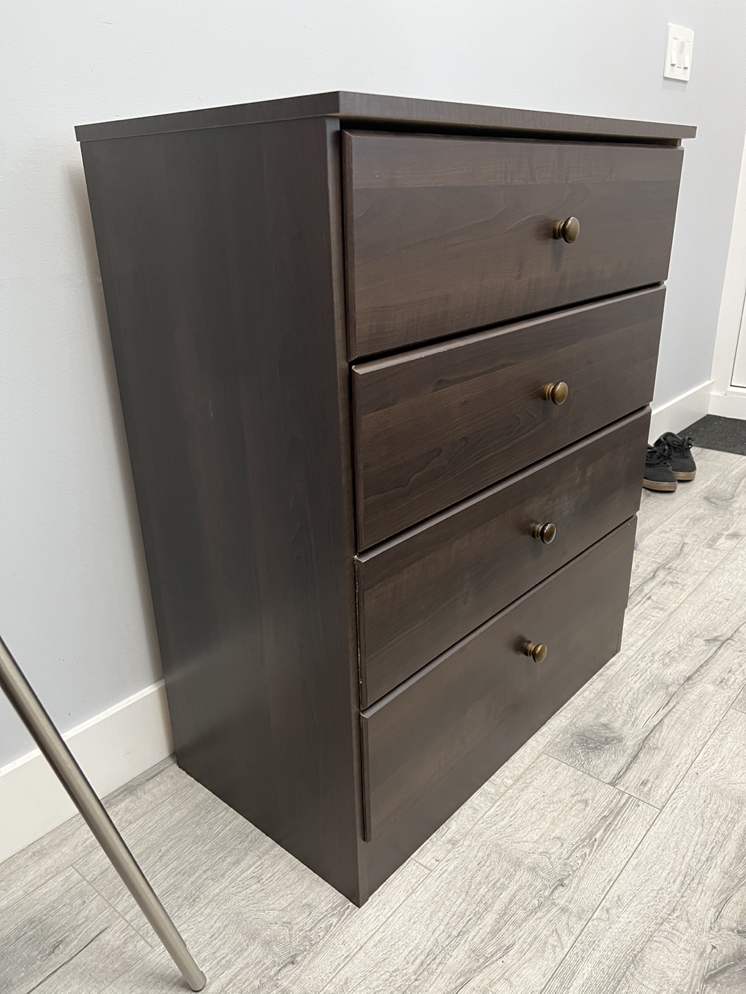 Brown 4-drawer Dresser - photo 3