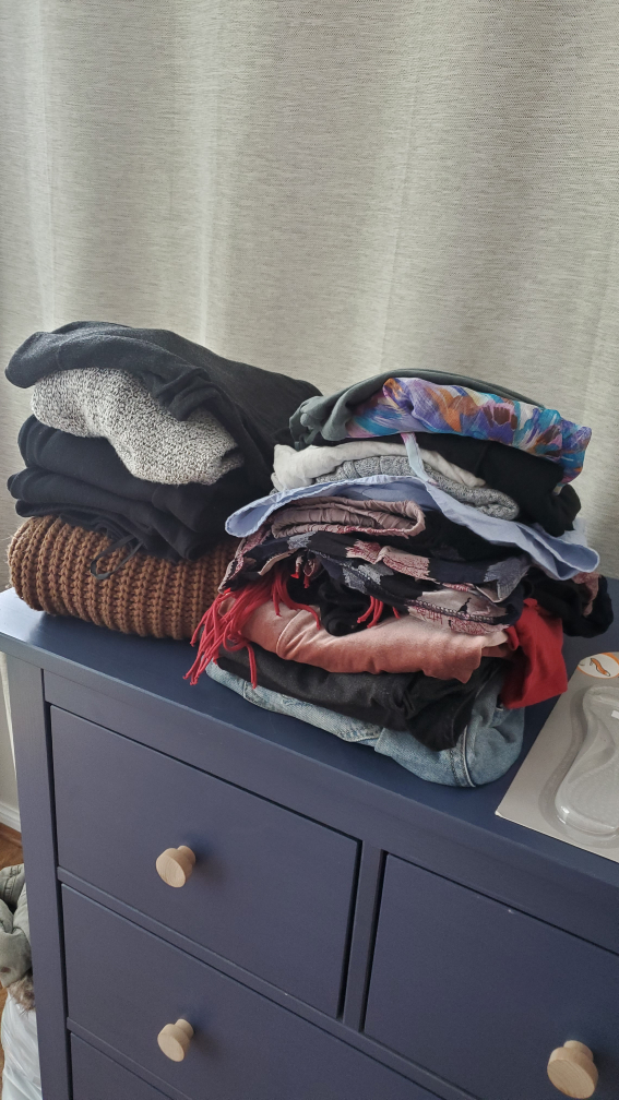 free womens' Clothes, size S