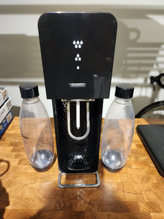 Sodasteam with bottles 
