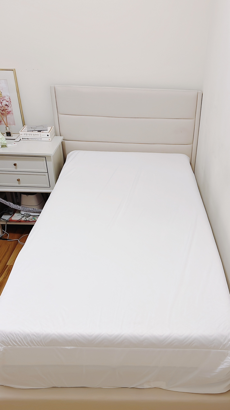 Twin xl bed frame and mattress - photo 3