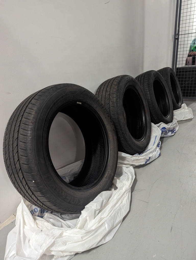 4 Hankook Tires thumbnail
