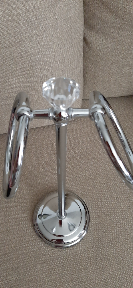 💰  towel holder - ONLY ONE AVAILABLE image indicator(3)