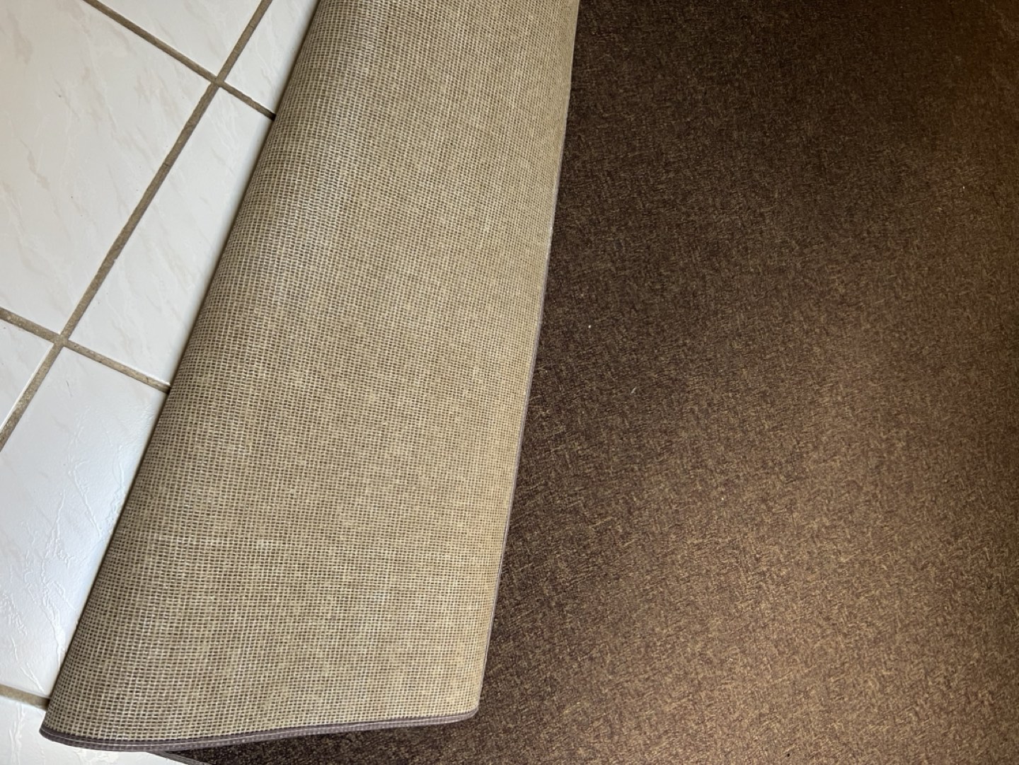 Area rug with delivery image indicator(4)