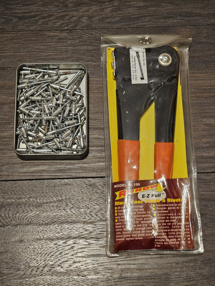 Arrow EZ PULL RL100 Rivet Tool with rivets💰 thumbnail