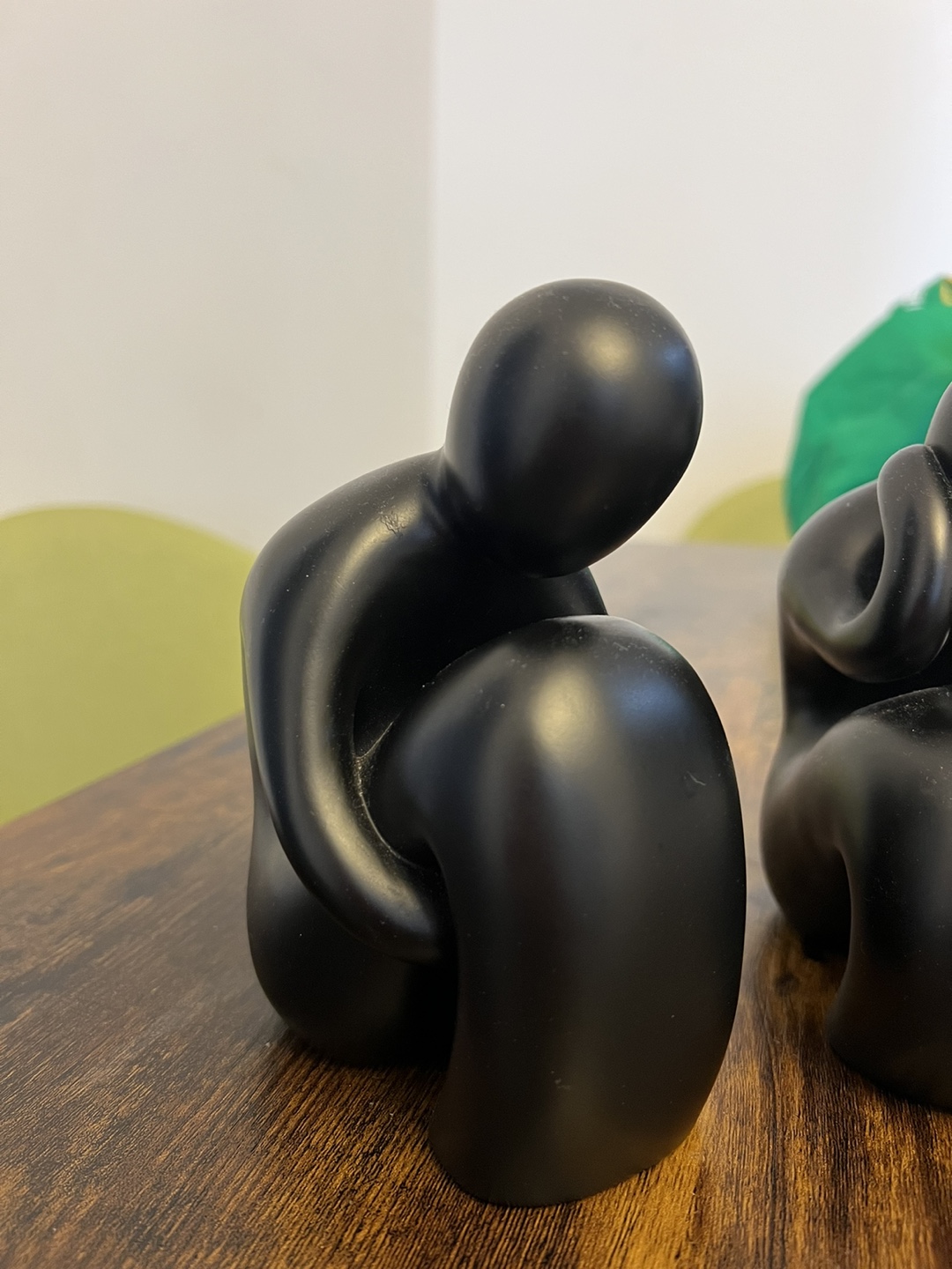 Black statues for decorate thumbnail