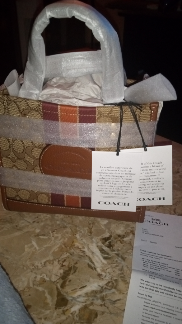 Coach purse  image indicator(2)