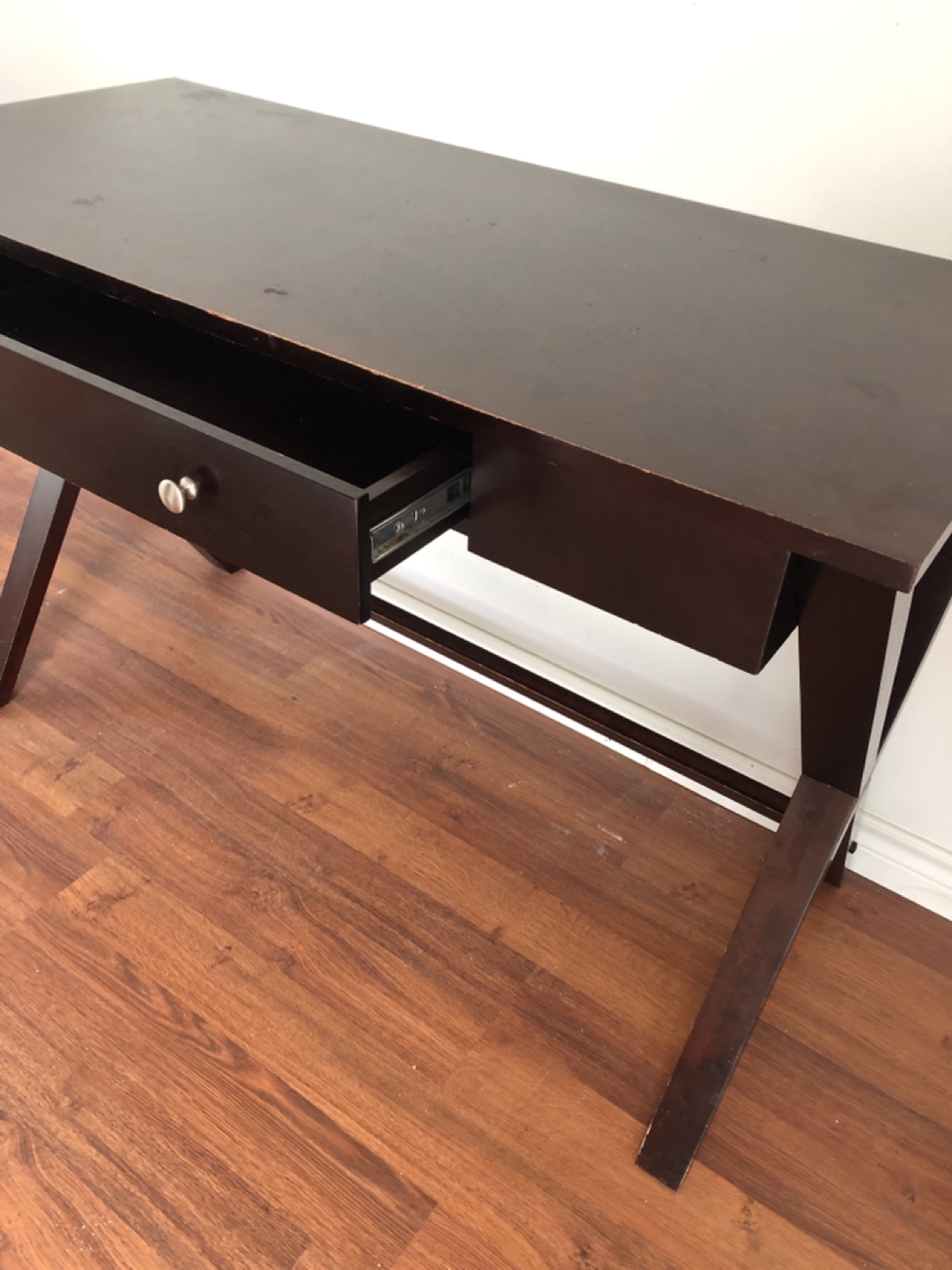 Modern & sleek heavy black/brown desk - photo 2