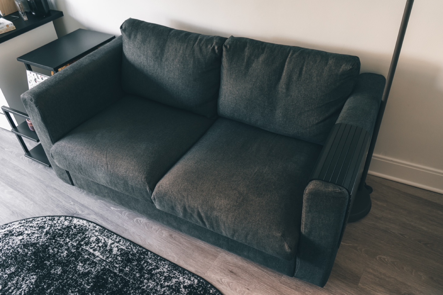 Couch - photo 4