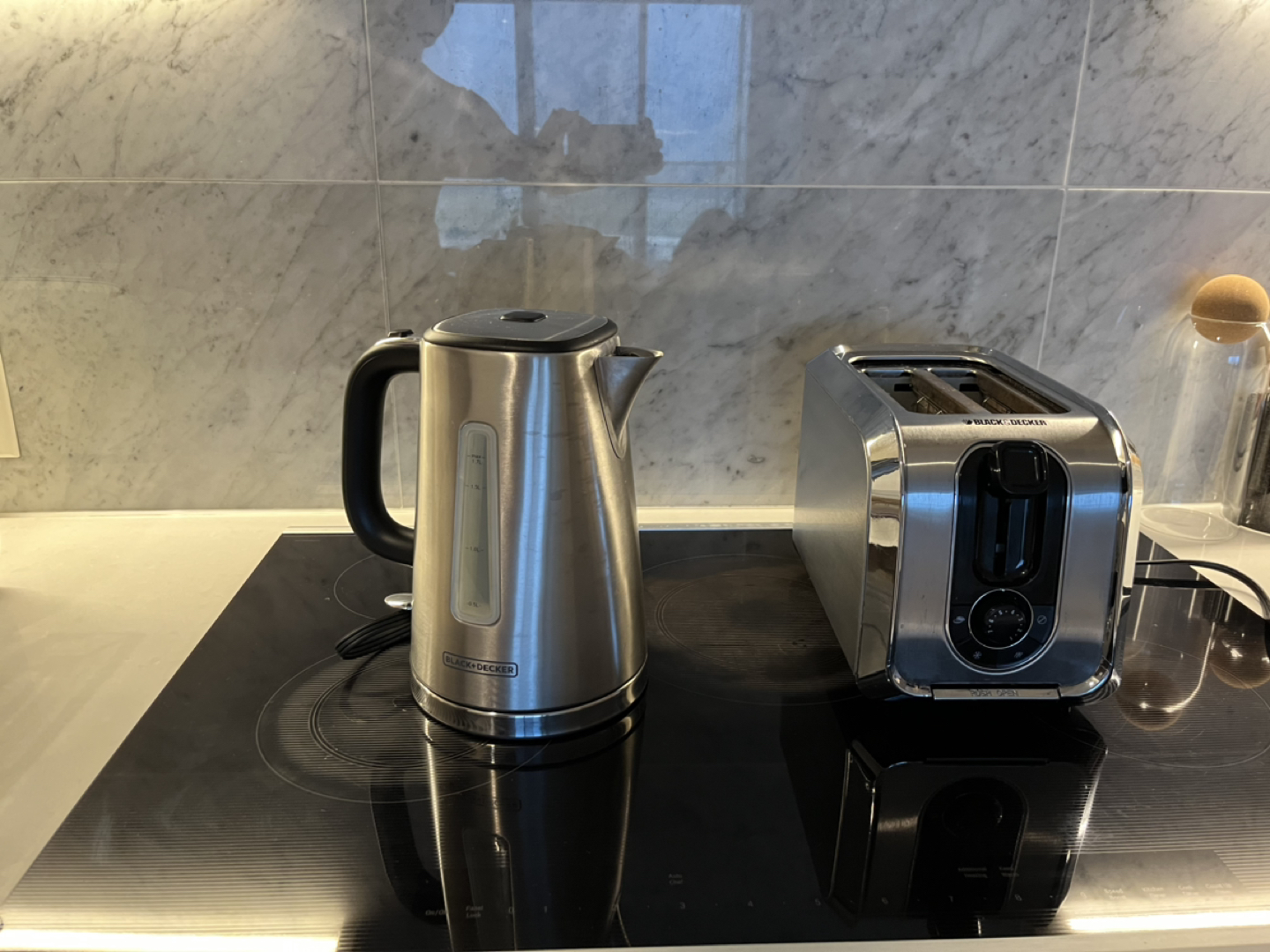 Black & Decker Electric Kettle and Toaster