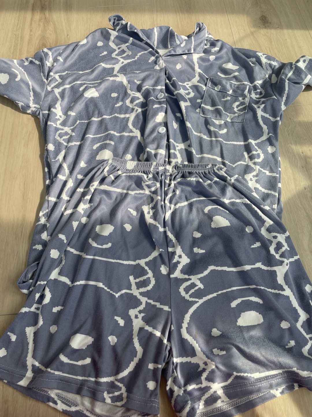 3 Pajama set total: $10 - photo 2