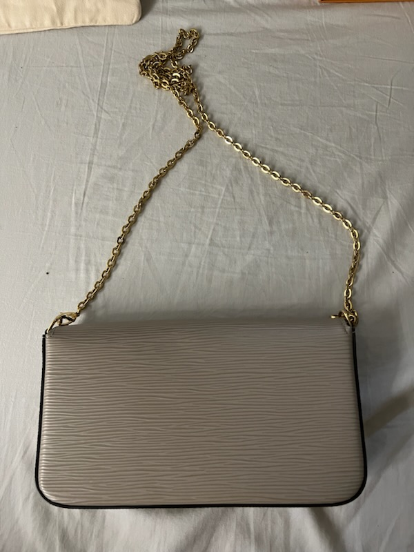 Louis Vuitton sling bag - photo 3