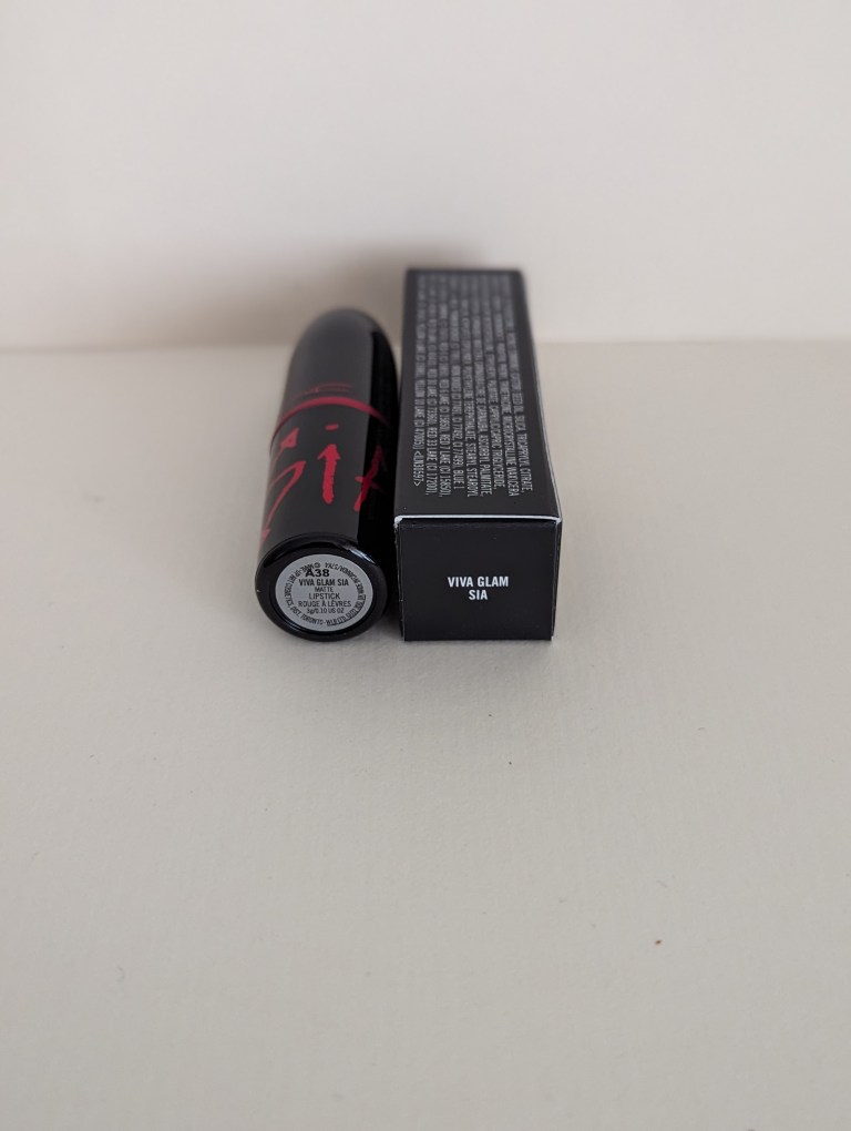 💰 MAC Viva Glam Sia - Matte Lipstick image indicator(3)