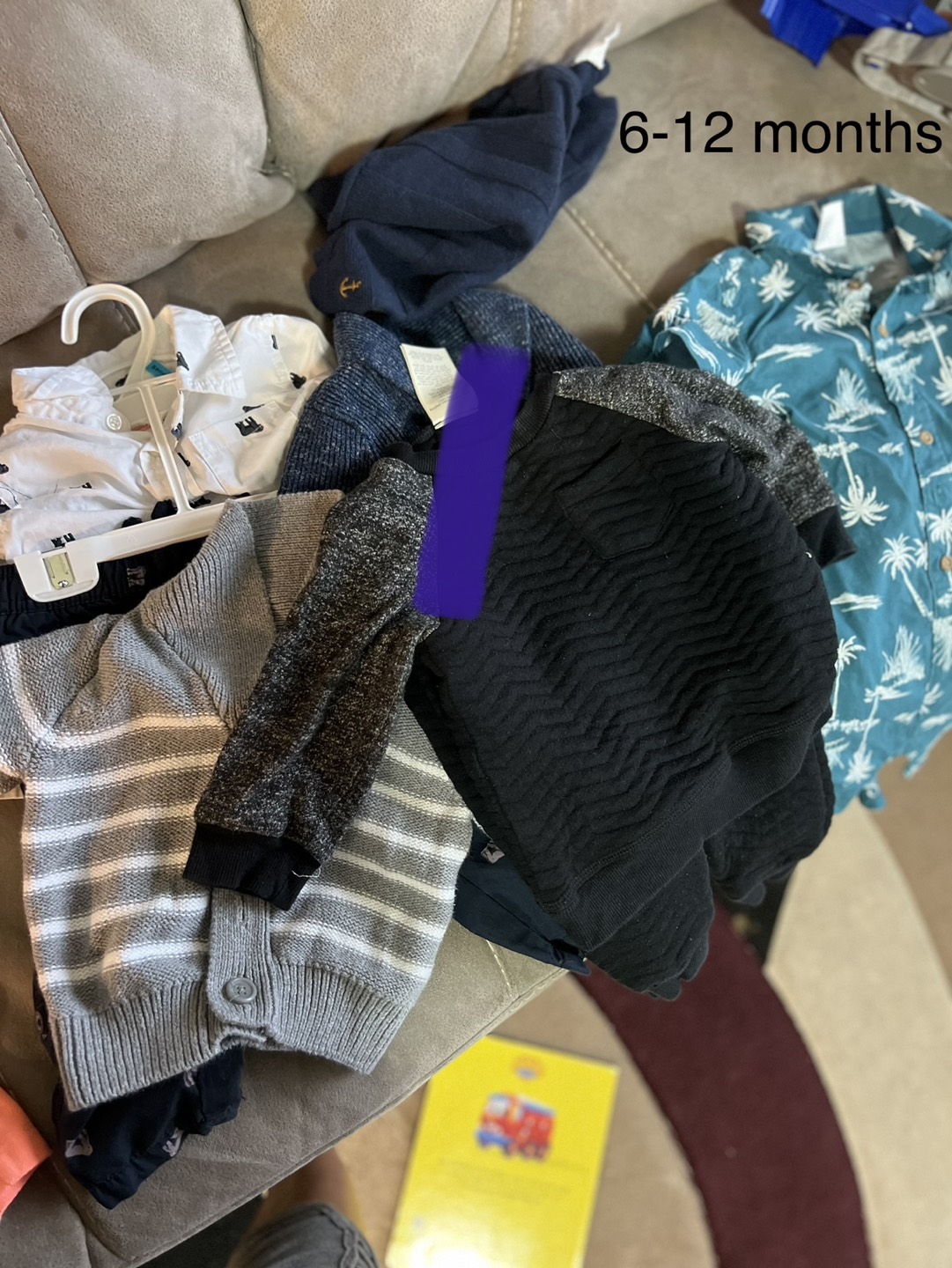 Baby boy almost new clothes (used)