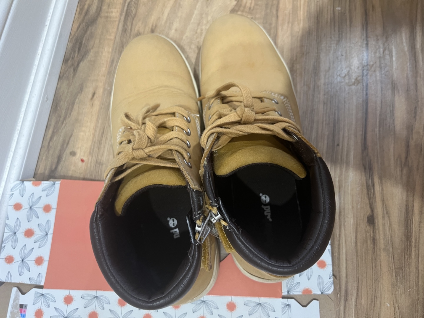 Timberland shoes Women size 7 - photo 2