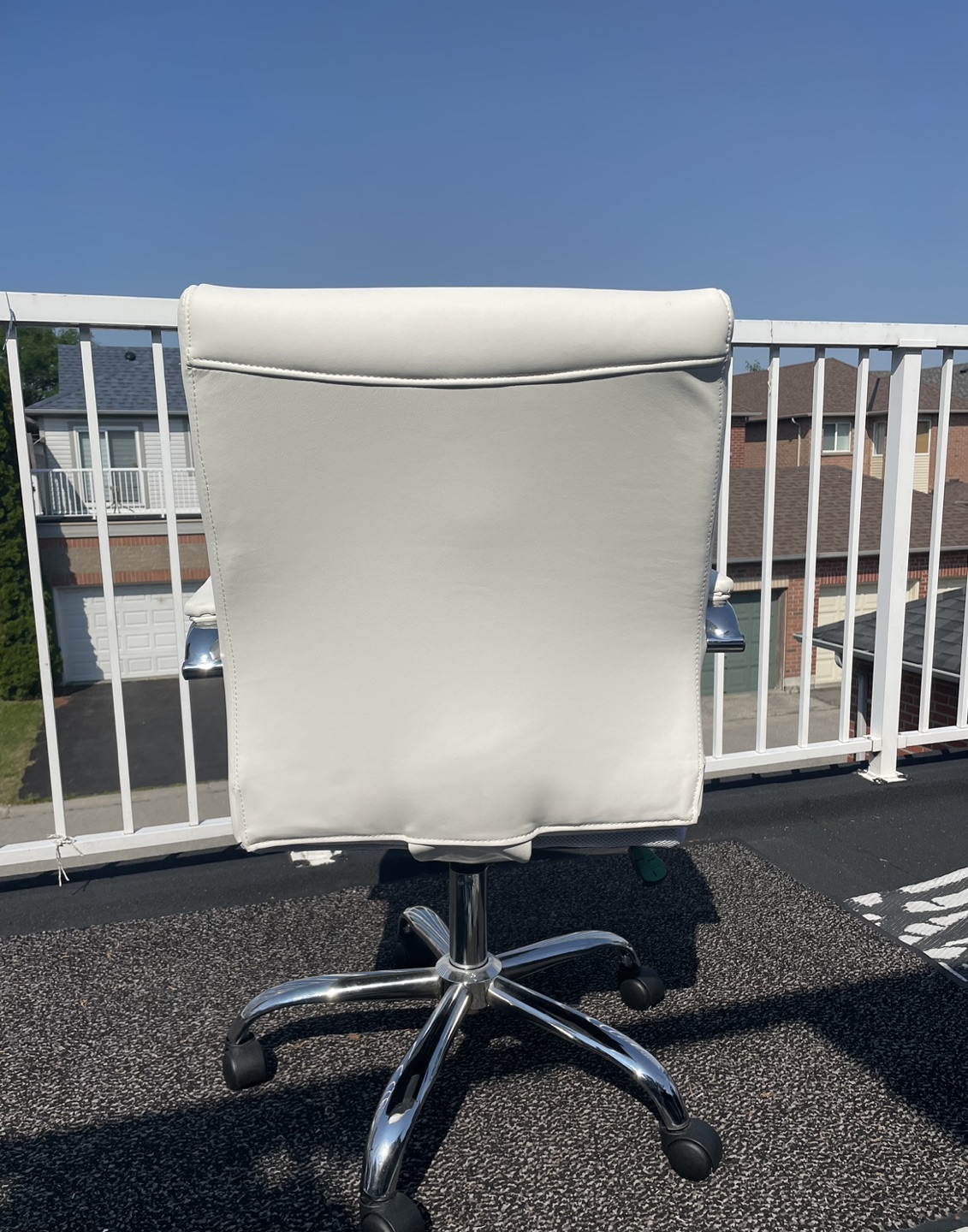 White Office Chair - photo 4