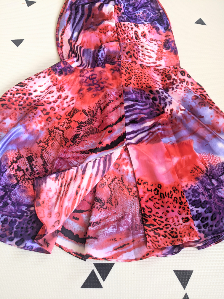 New Laura Petites Satin Printed Sweetheart Neckline Prom Dress image indicator(2)