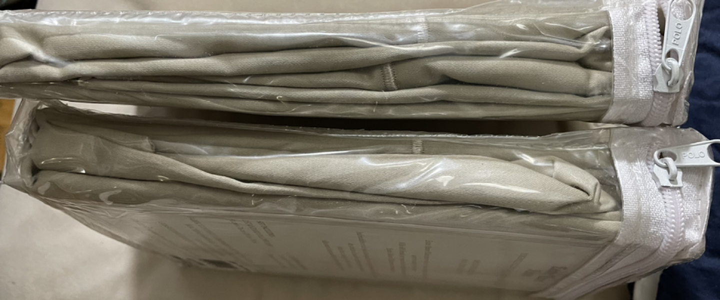 Hundred Percent Egyptian Cotton Pillow Covers image indicator(2)