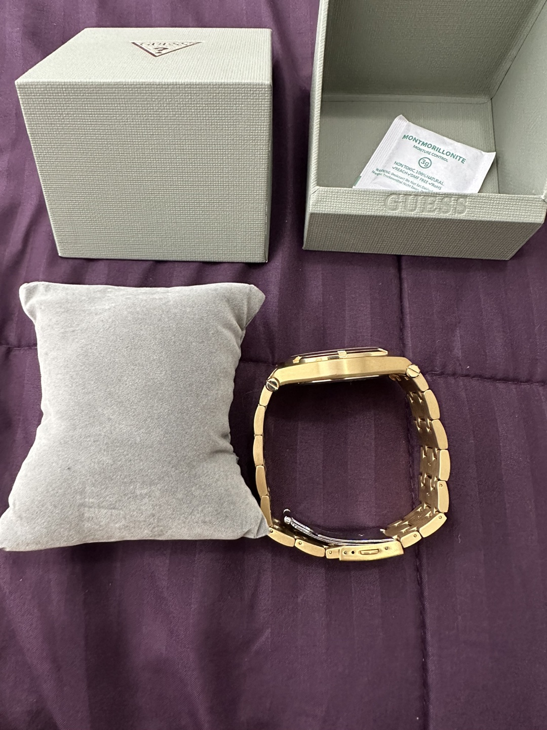 Gold Guess Watch - photo 5