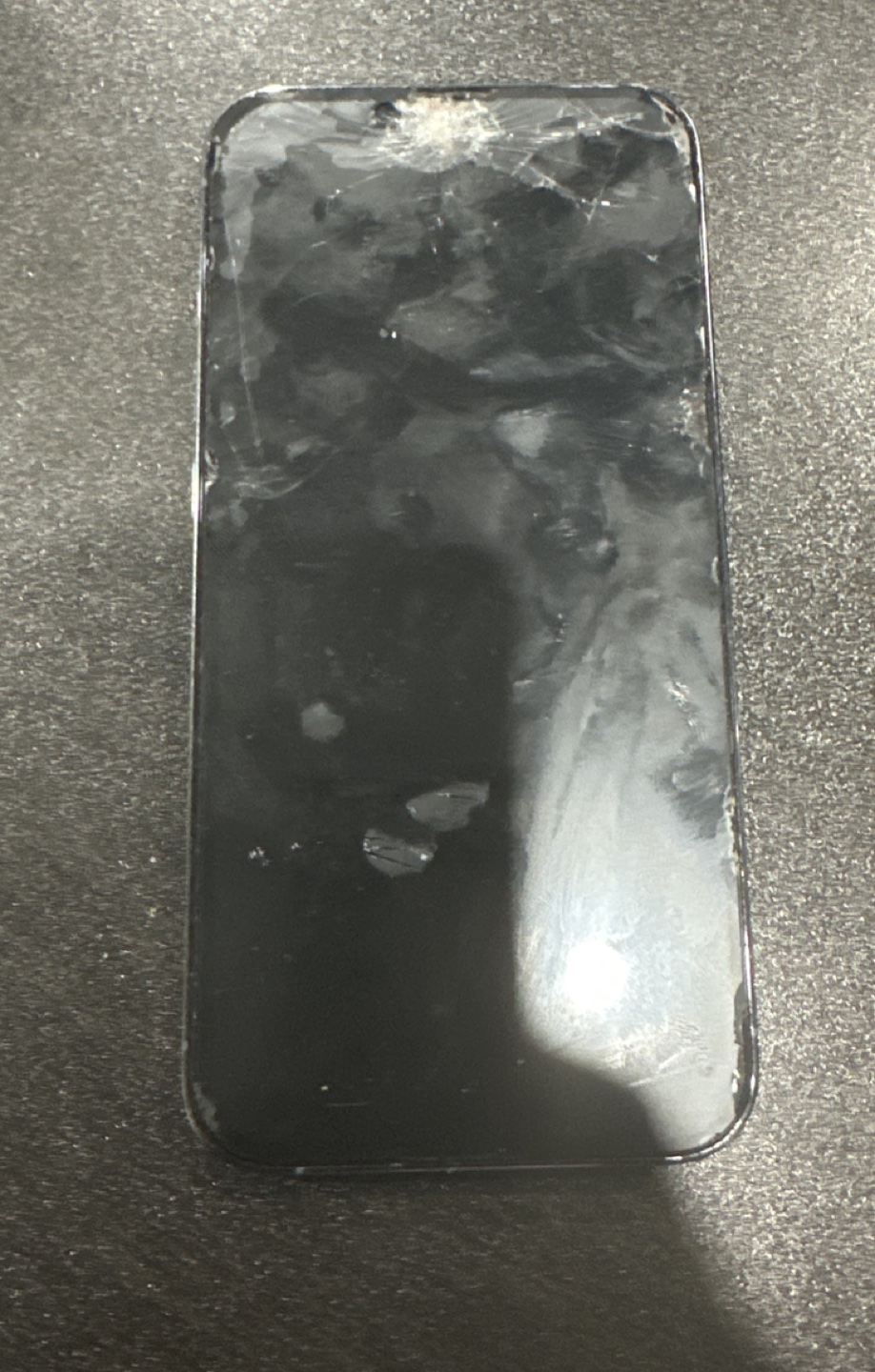 iPhone 13 pro - photo 2