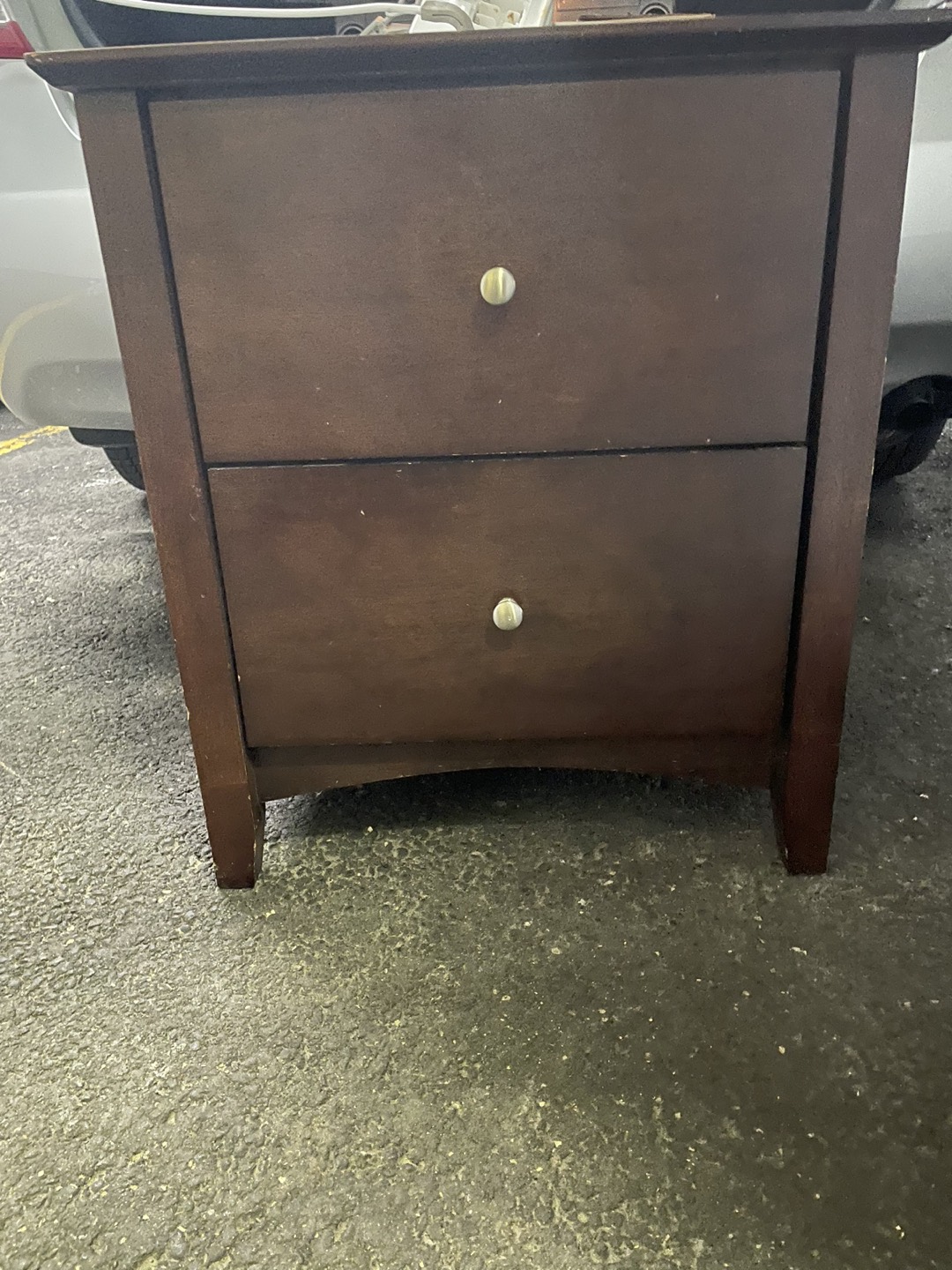 bed side table - photo 3