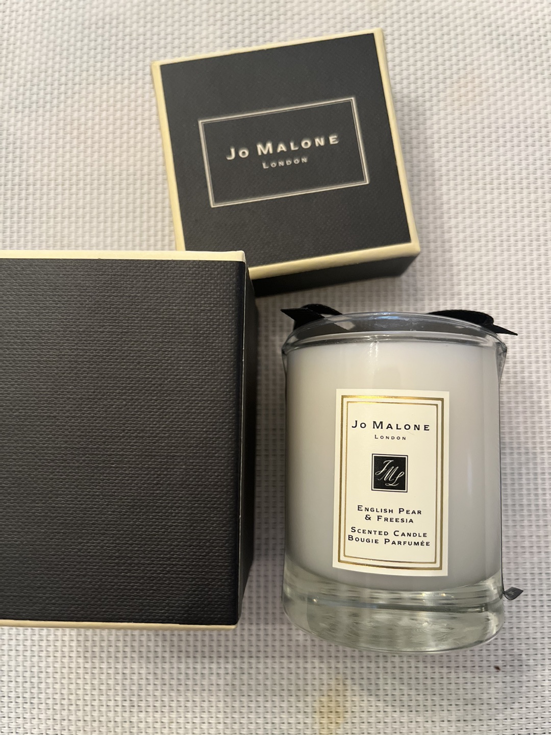 Jo Malone English Pear & Freesia Scented Candle/2oz thumbnail