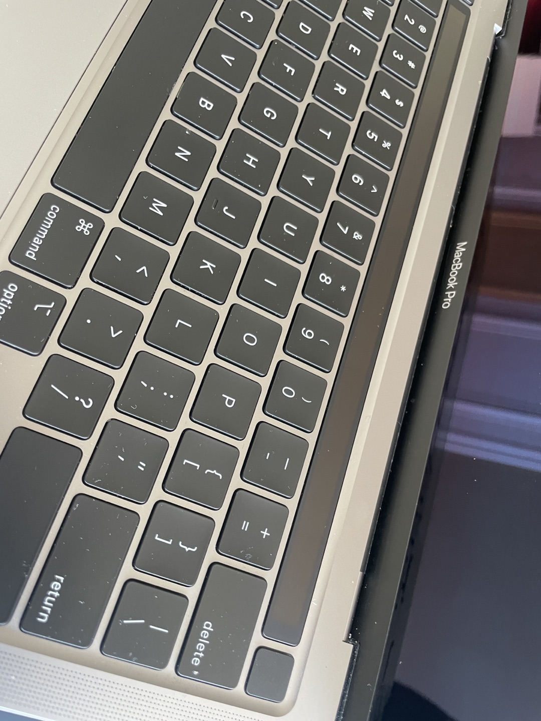 2020 MacBook Pro 13 inch 512 SSD 8Ram, 1.4G i5 CUP - photo 3