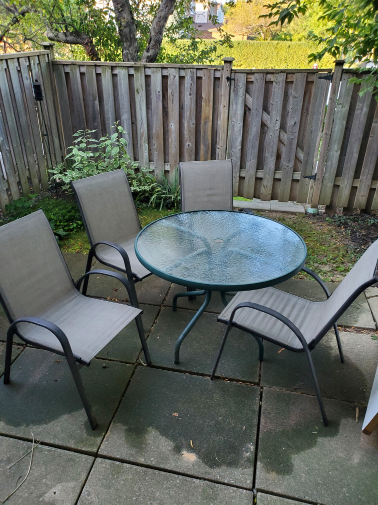 4 stackable outdoor chairs and table thumbnail